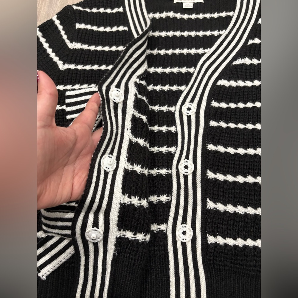 Cato Black and White Striped Cardigan with Bow Details Size XL - Picture 5 of 8